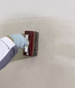 Ristrutturazione della facciata in presenza di sottofondi altamente assorbenti