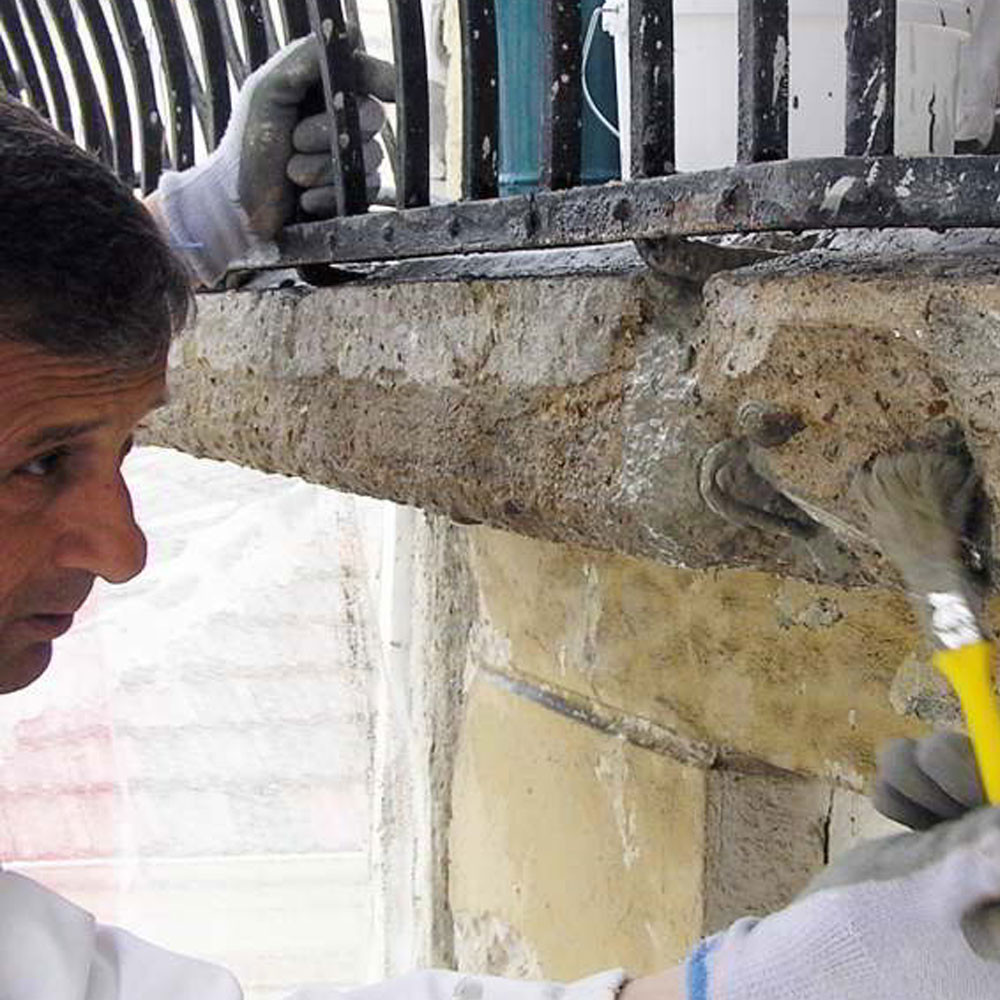 Ristrutturazione di un balcone in cemento